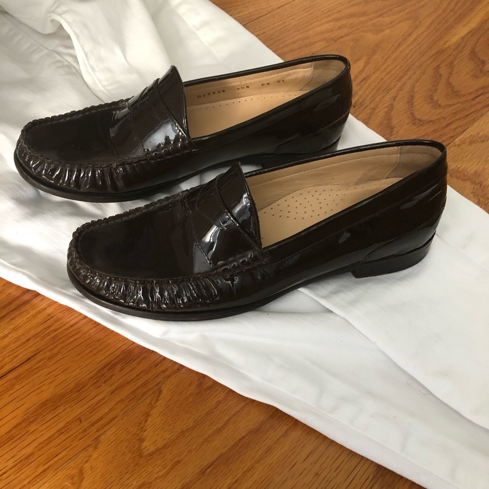 6 1/2  Cole Haan Patent Leather Loafers